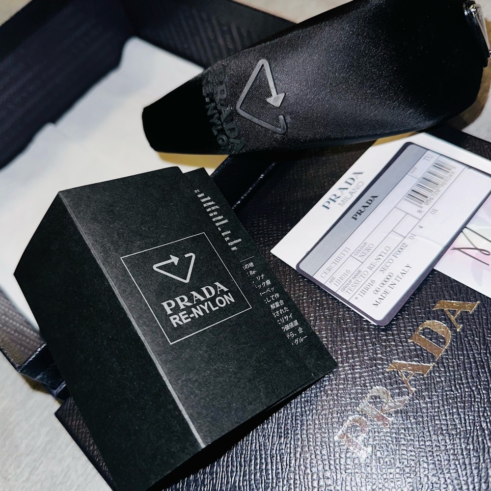 Prada: Re-Nylon Logo 2021 Black Oversized Puffy Headband (NWT) - Picture 8 of 16